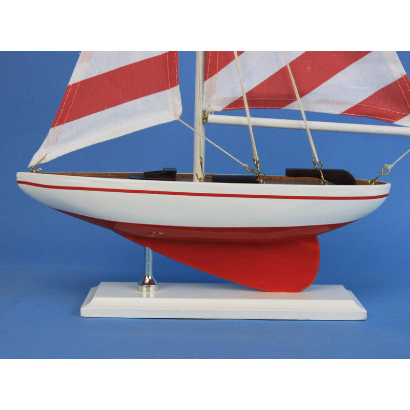 Voilier miniature Parunag, Rouge, H 25 po x l 18 po x P 3,5 po