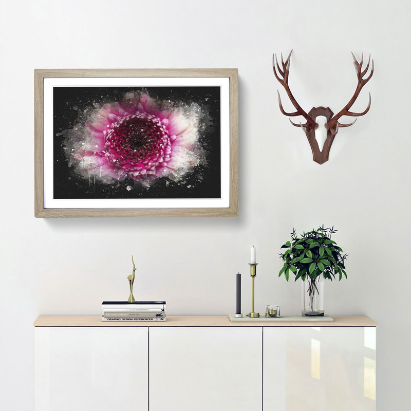 Heart of a Pink Gerbera - Picture Frame Graphic Art Print, 33cm H x 45cm W x 2cm D, Oak Framed