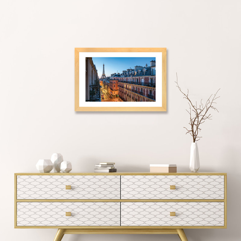 Balcon avec vue par Jan Becke - reproduction de photo encadrée, H 16 po x l 24 po x P 1 po, Papier encadré naturel