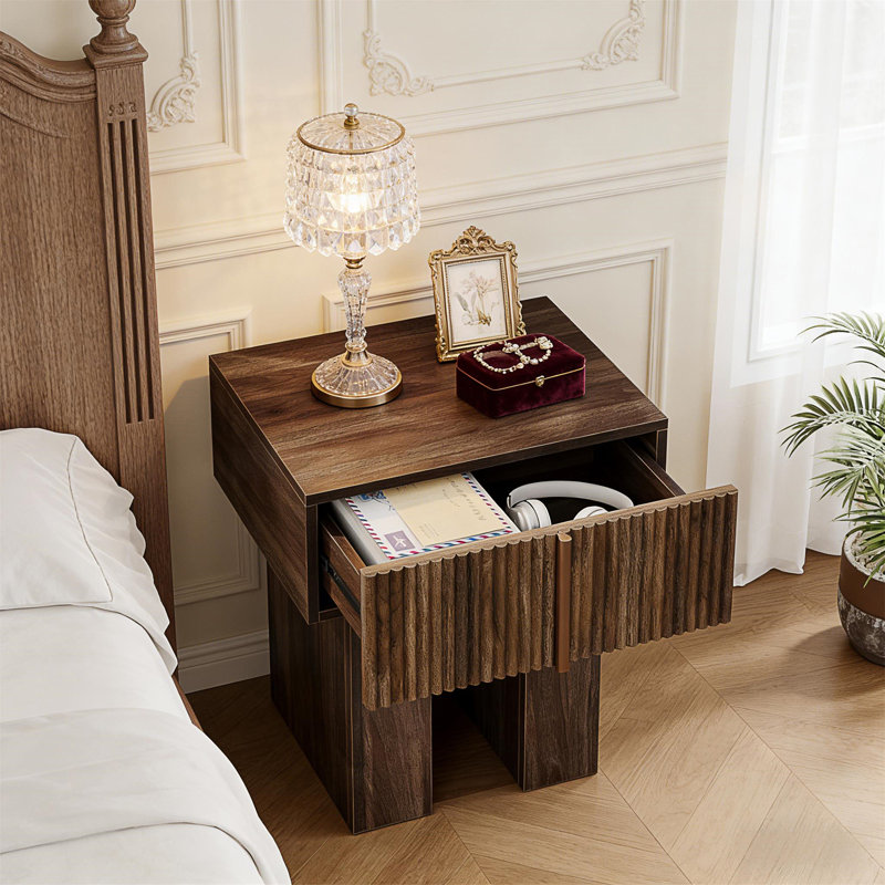 Table de chevet