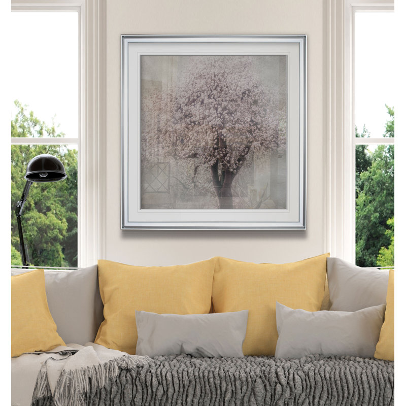 «Blossoms of Spring III», impression, H 17,5 po x l 17,5 po x P 1,5 po, Cadre argenté