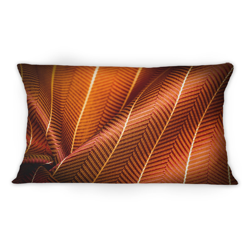 Tissu rouge rubis avec motif de lignes dorées II - motif imprimé 12 po x 20 po