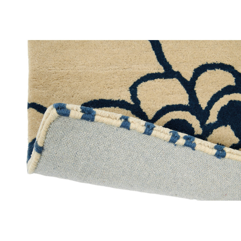 Hand Tufted Wool Floral Area Rug in Midnight/Beige, Rectangle 3'11" x 5'11"