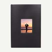 La Lente Luxury Linen Photo Album with Acid Free Pockets, Traditional Book Bound with Hard Cover, 200 Pockets for 4x6 Photos, Photo Book, Pink