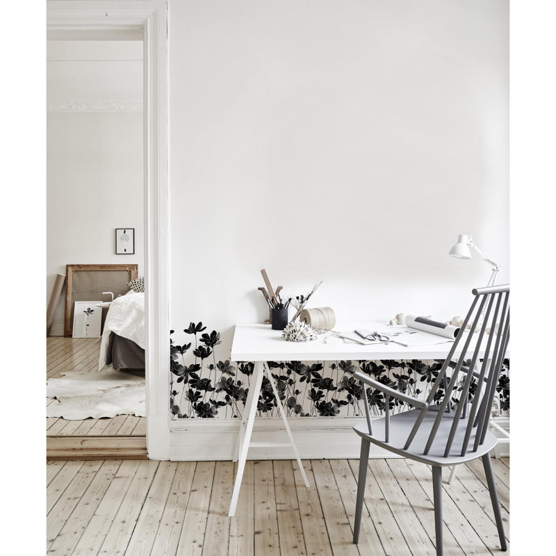 Ozbourn Floral Wallpaper, 250 x 250cm