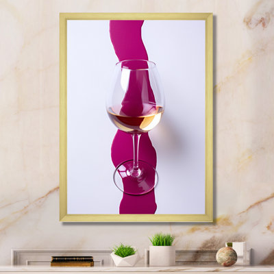" White Wine Glass Magenta Presentation "