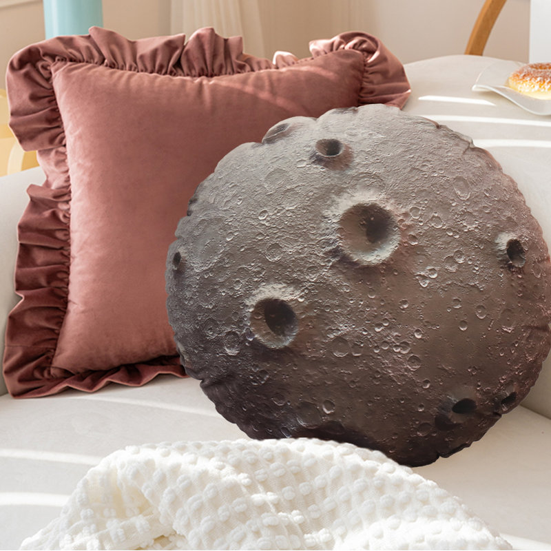 Coussin Cosmic Space, Lune