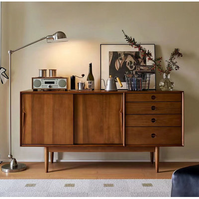 Buffet en bois massif de style Mid-Century