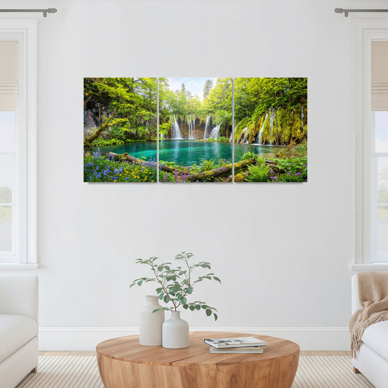 Ensemble de 3 tableaux sur toile représentant un paysage de cascade en forêt, parfaits pour la décoration du salon et de la chambre.