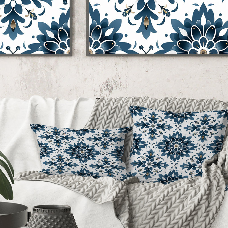 Carreaux floraux bleus argentés traditionnels IV - Coussin lombaire traditionnel