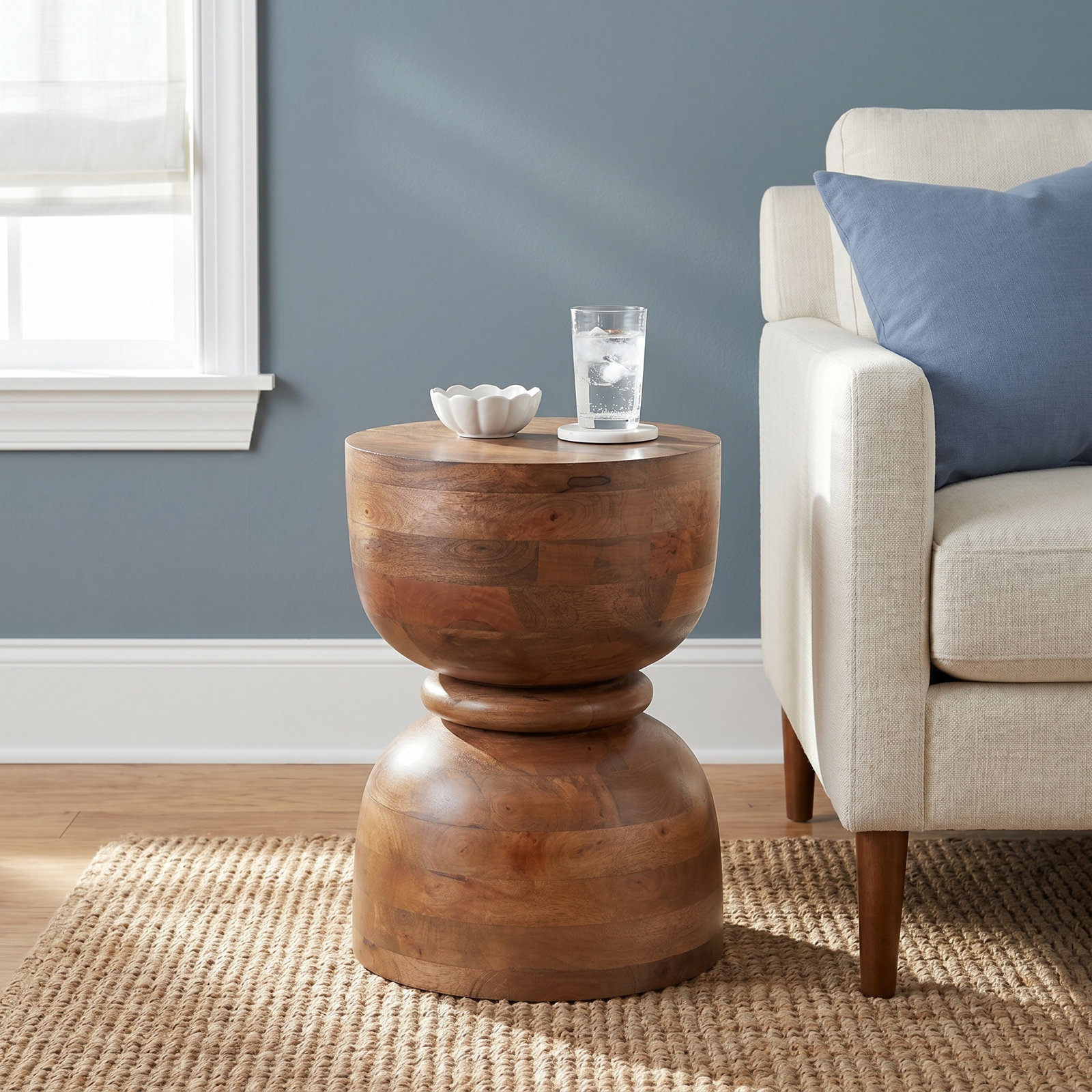 Leora 13'' Mango Wood End Table