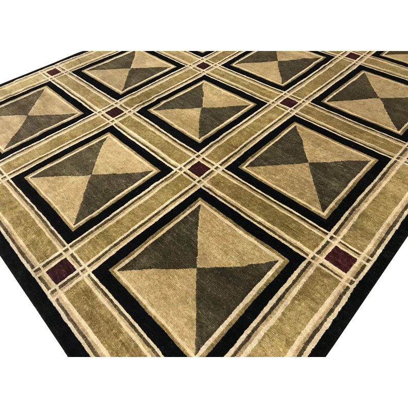 Himalayan Wool Geometric Area Rug in Beige