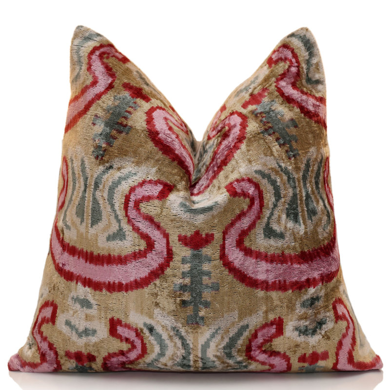 Oreiller en velours de soie noué à la main Ikat - 20 x 20 sable et framboise