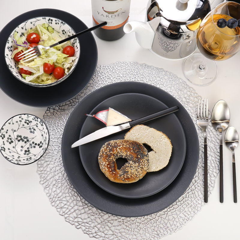Emelle Vinyl Round, Silver