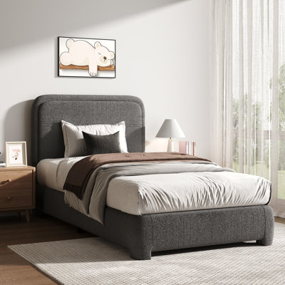 Lit plateforme tapissier Hayden Boucle