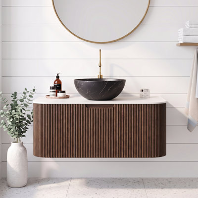 Meuble-lavabo mural en contreplaqué de 36 po avec lavabo en céramique noir mat en céramique, plateau en pierre frittée blanc de Carrare, armoire de rangement à bords arrondis flottants avec tiroir (pré-assemblée)