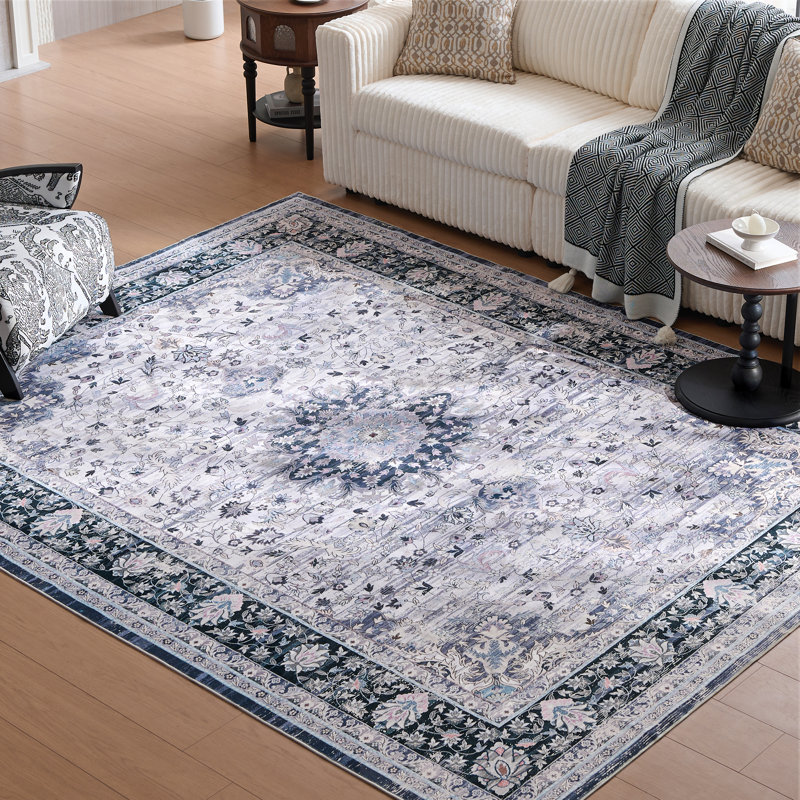Navelina Oriental Vintage Seal Indoor Rug