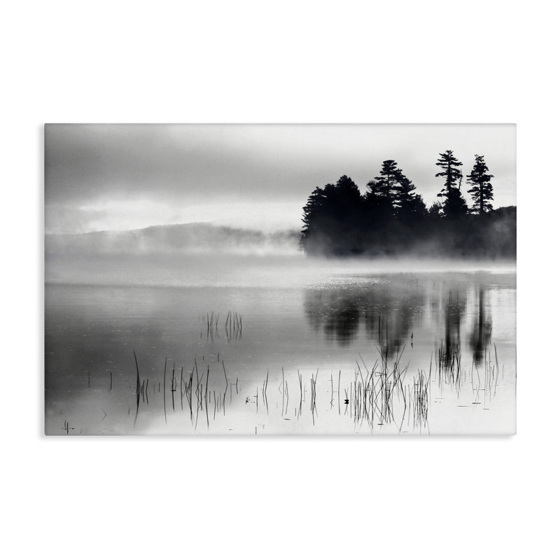 «Serene Lake Reflection» par Danita Delimont, H 16 po x l 24 po