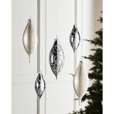 14.71cm Solid Colour Plastic / Acrylic Bauble