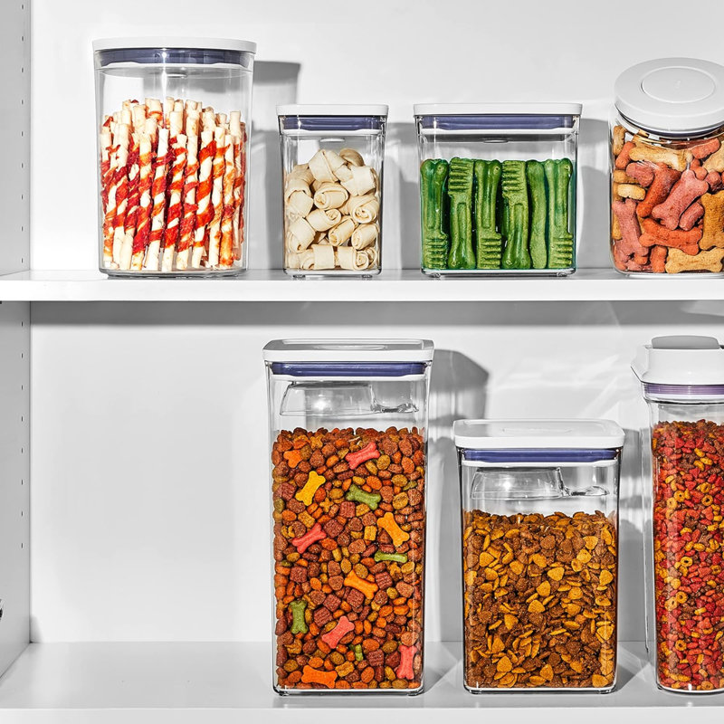 2,6 lb Contenant alimentaire en plastique avec couvercle à pression