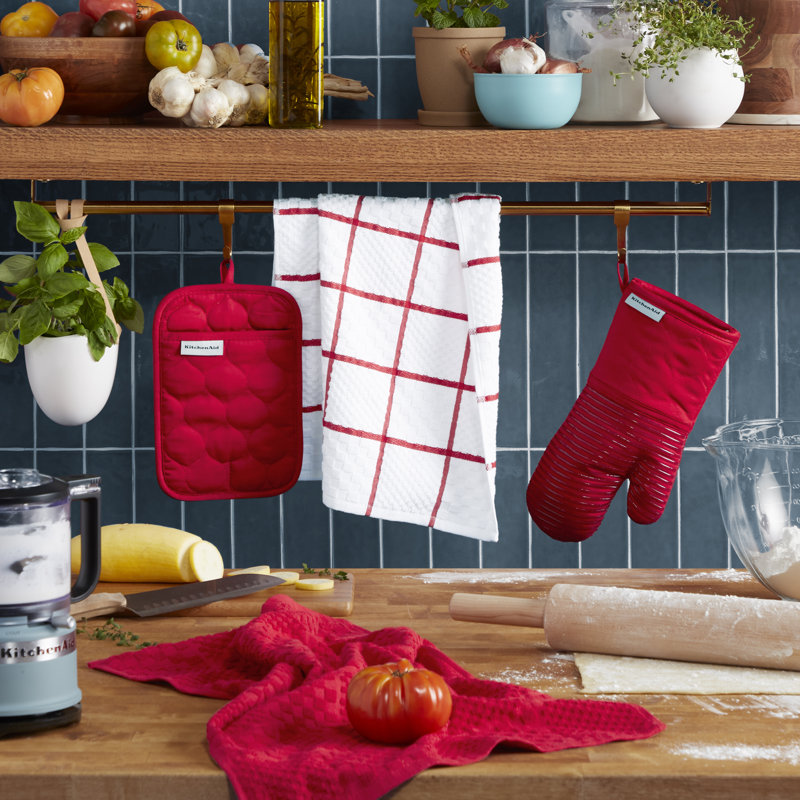 KitchenAid Onion Quilt Kitchen Towel, Oven Mitt & Potholder Set 4-Pack, Passion Red