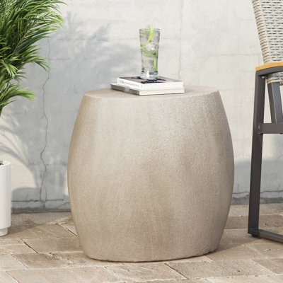 Table d'extérieur en béton léger de style ovale contemporain pour la cour arrière, grise, l 24,97 po x P 17,65 po, H 19,82 po, sans assemblage, côté moderne, attrait instantané