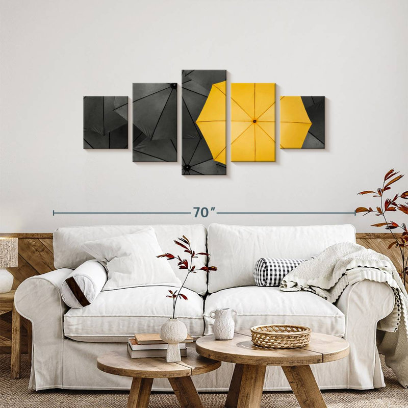 Parasol jaune, H 24 po x l 55 po