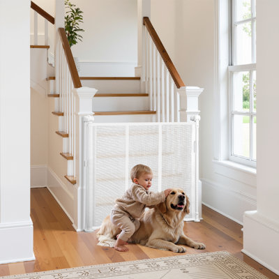 Barrière de bébé rétractable de 34 po de hauteur extensible à 71 po de large pour les enfants ou les animaux de compagnie - blanc