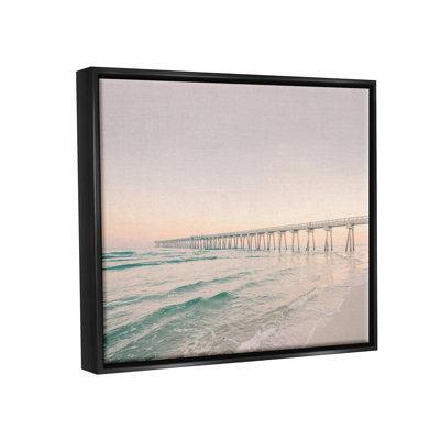 "Stupell Industries Beach Pier Bridge", art mural sur toile par Sissi et Seb