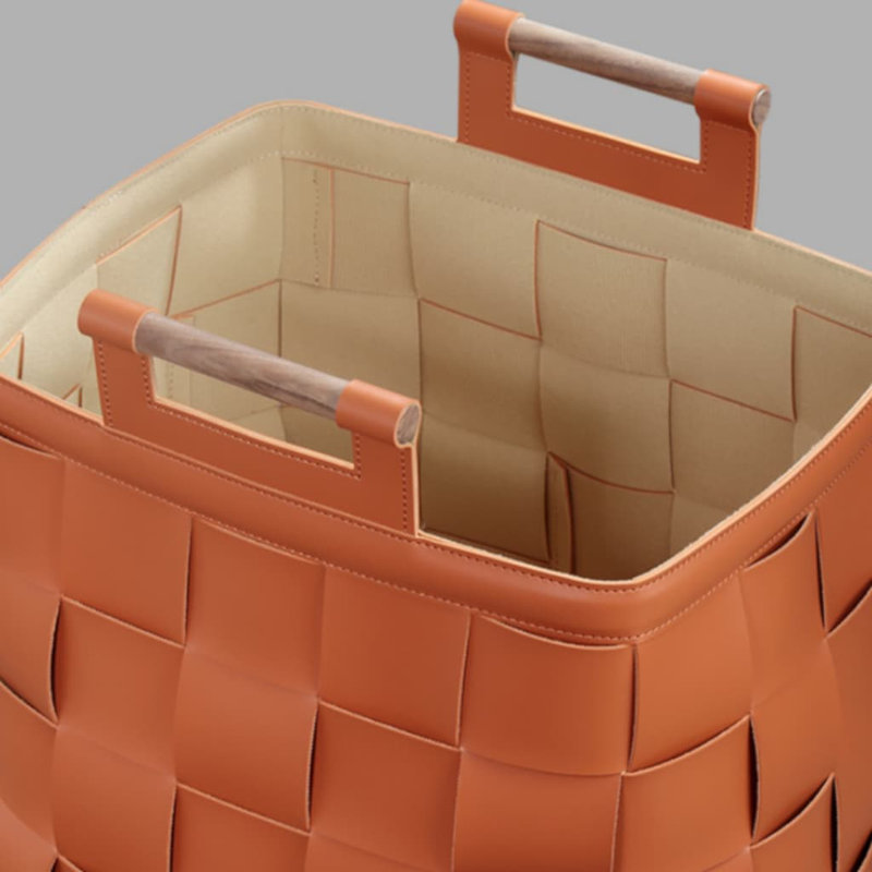 Panier de rangement en cuir italien tissé à la main de style italien, panier à linge polyvalent, imperméable et résistant aux taches, élégant bac décoratif pour les hôtels et les familles d'accueil