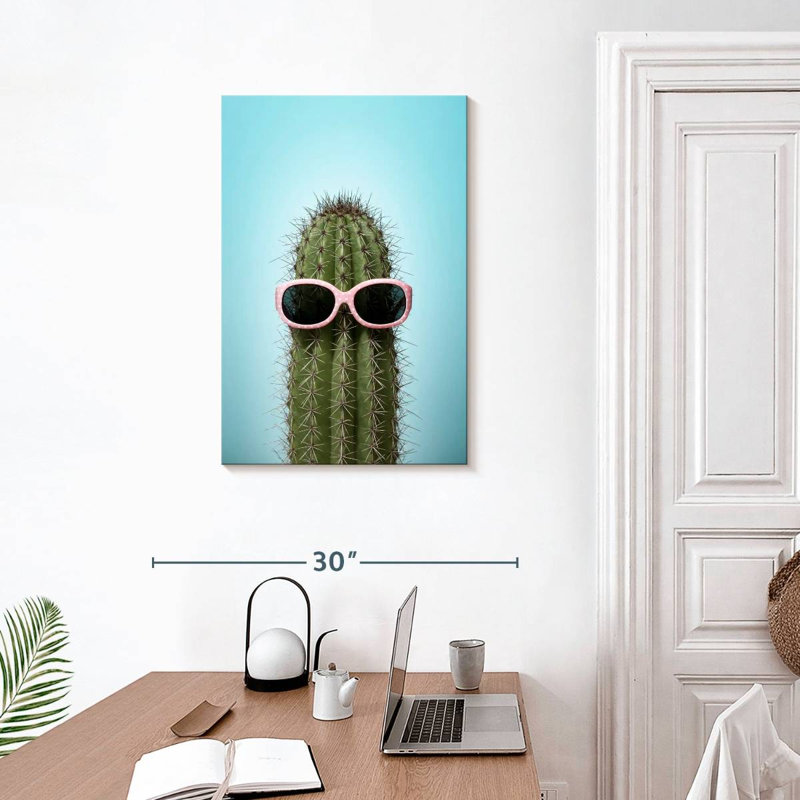 Cactus Harnek avec lunettes de soleil, H 30 po x l 20 po