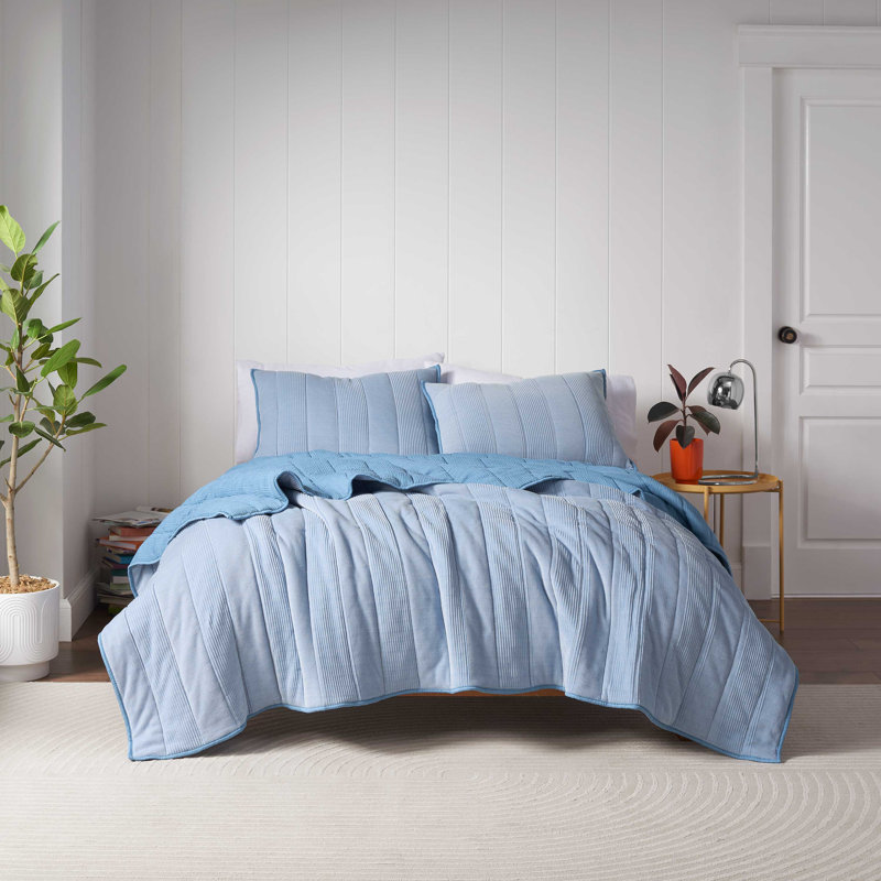 Martex Expression Teton Quilt Set, Queen Quilt + 2 Euro Shams, Blue