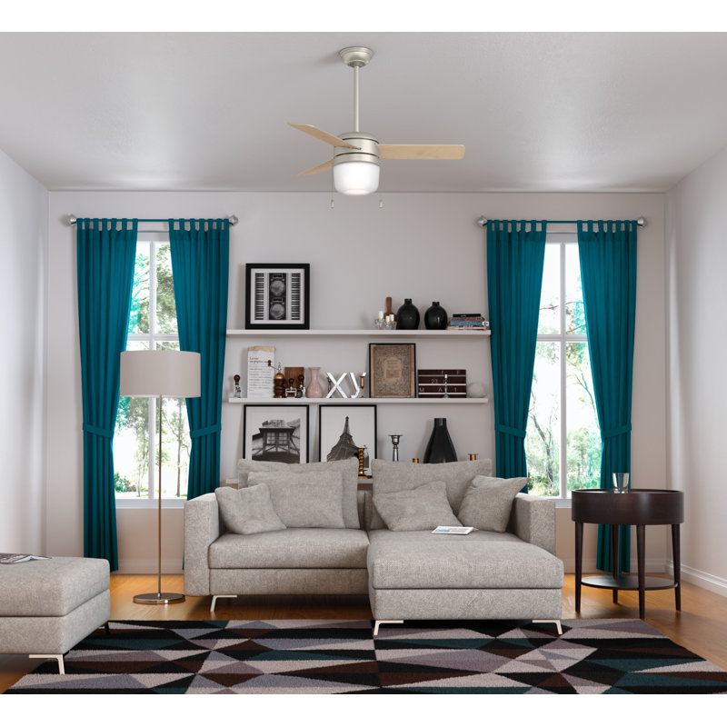 Ventilateur de plafond standard à 4 pales de 42 po à DEL avec chaîne de traction et ensemble d'éclairage inclus Acume