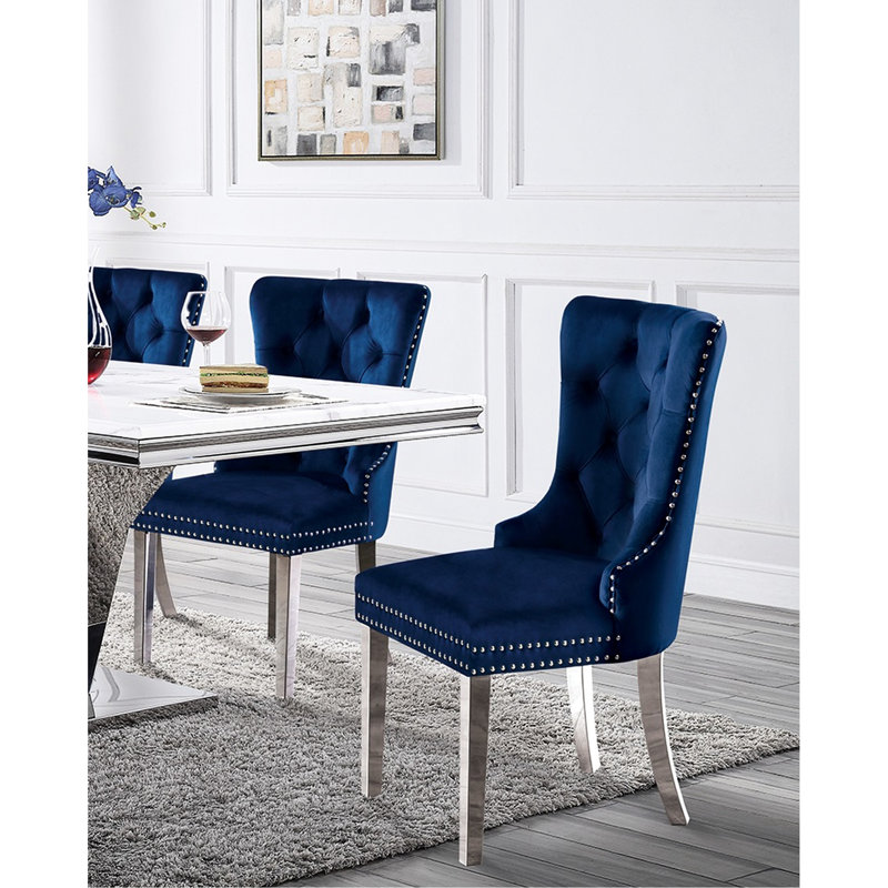 2 pièces de fauteuils à oreilles en flanelle bleue - Bouton avec pieds et détails attrayants pour des ornements captivants dans la salle à manger