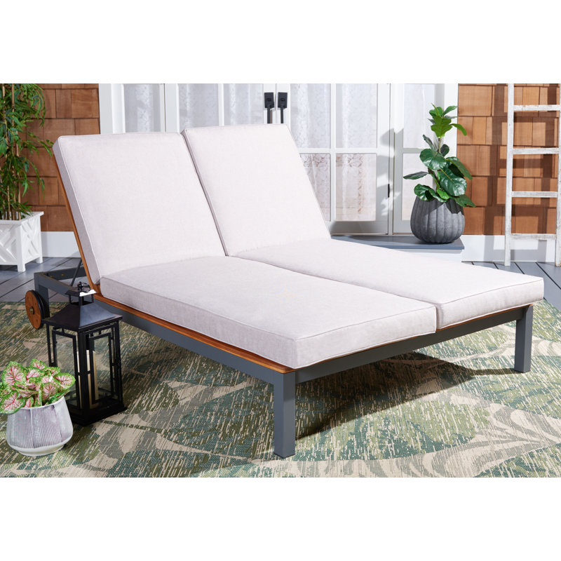 Eastford Steel Outdoor Lounge Chair, White