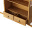Armoire murale vintage en bois massif avec un élégant plateau ondulé