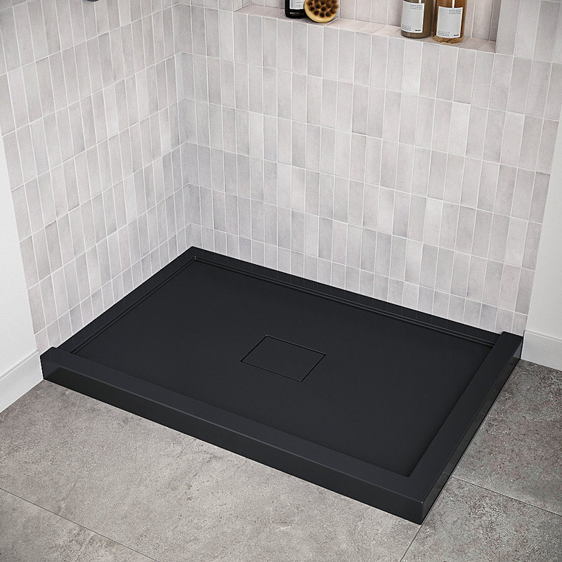 Base de douche 48 po x 32 po en acrylique noir brillant avec drain central, drain inclus, Noir lustré