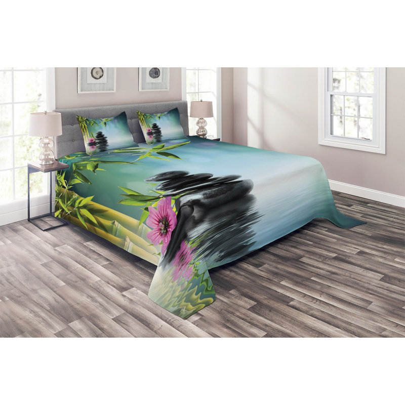 Eclectic Polyester Coverlet, King Bedspread + 2 Shams