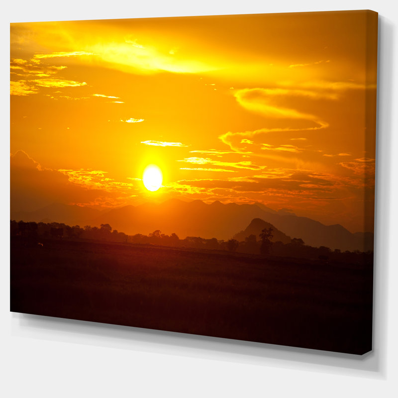 «Bright Yellow Sunset», reproduction de photo sur toile tendue, H 16 po x l 32 po