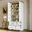 Armoire de rangement avec des motifs sculptés exquis