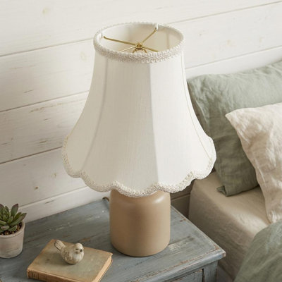 Abat-jour cloche en soie blanche Monay Shantung