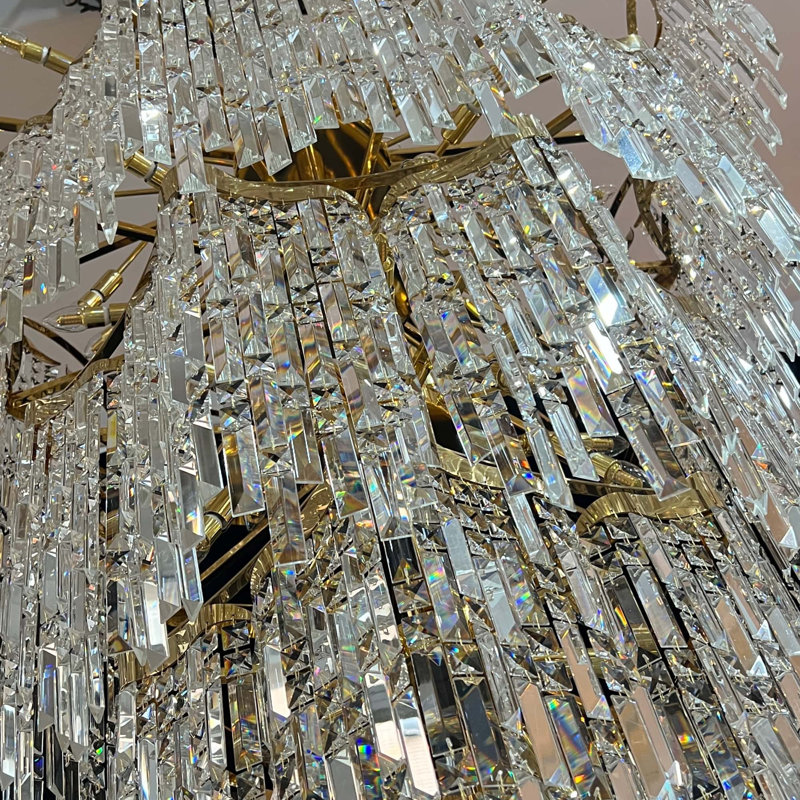 Lustre européen en cristal doré multi-couches