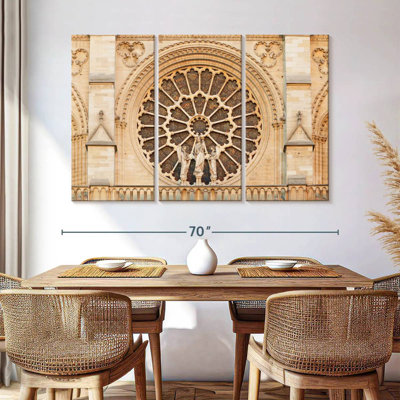 Lilie Notre Dame Rose Window
