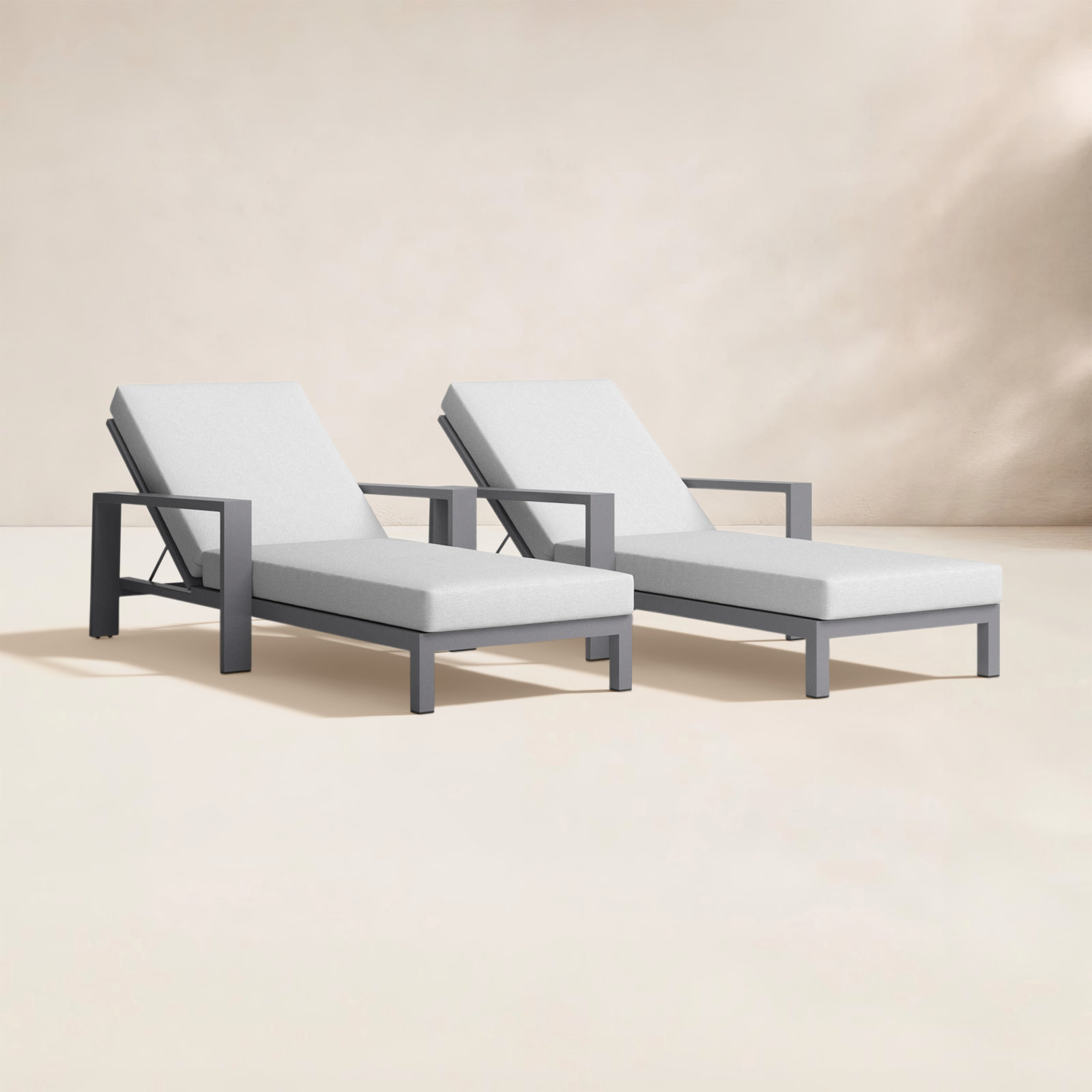 Hoyt 35'' Outdoor Metal Chaise Lounge, Silver Gray, Light Gray    