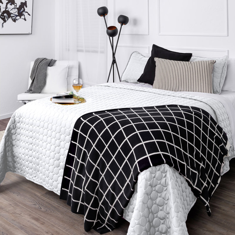 Bright White King Microfiber Quilt Set with Pillow Shams