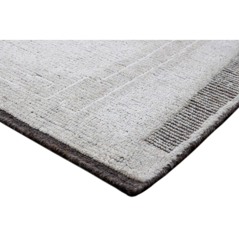 Area Rug in Black/Gray/White, Rectangle 9' x 12'