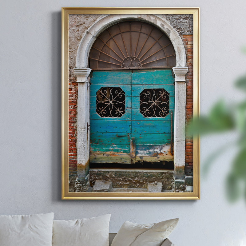 Porte de Venise par J Paul - reproduction de photo sur toile encadrée, H 18,5 po x l 24,5 po x P 1,5 po, Doré