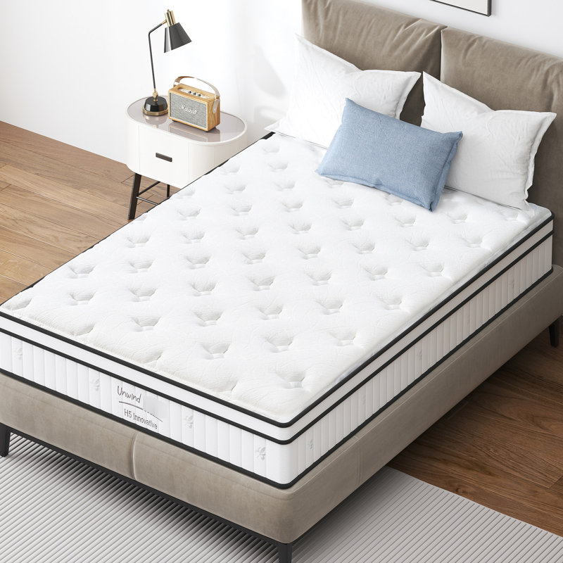 Matelas double ferme de taille moyenne de 10 pouces avec pochette individuelle, idéal pour toutes les positions de sommeil, comprimé dans une boîte, mousse à mémoire de forme et ressorts ensachés, blanc et ressorts non