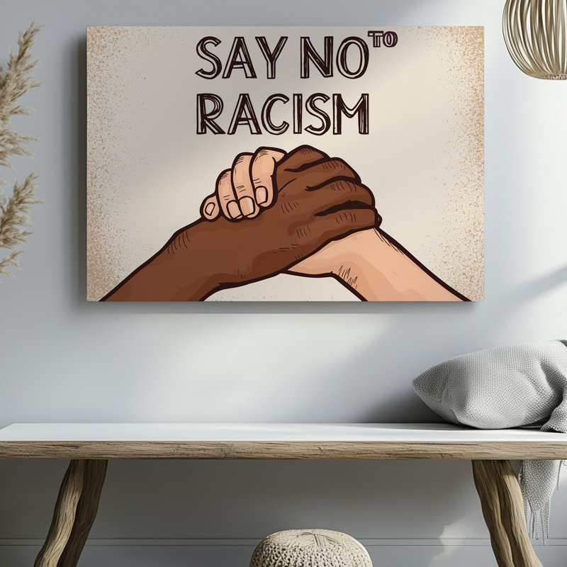 La toile crée une illustration mettant en vedette deux mains jointes l'une avec l'art mural, une riche teinte de peau brune et l'autre avec un art mural sur toile