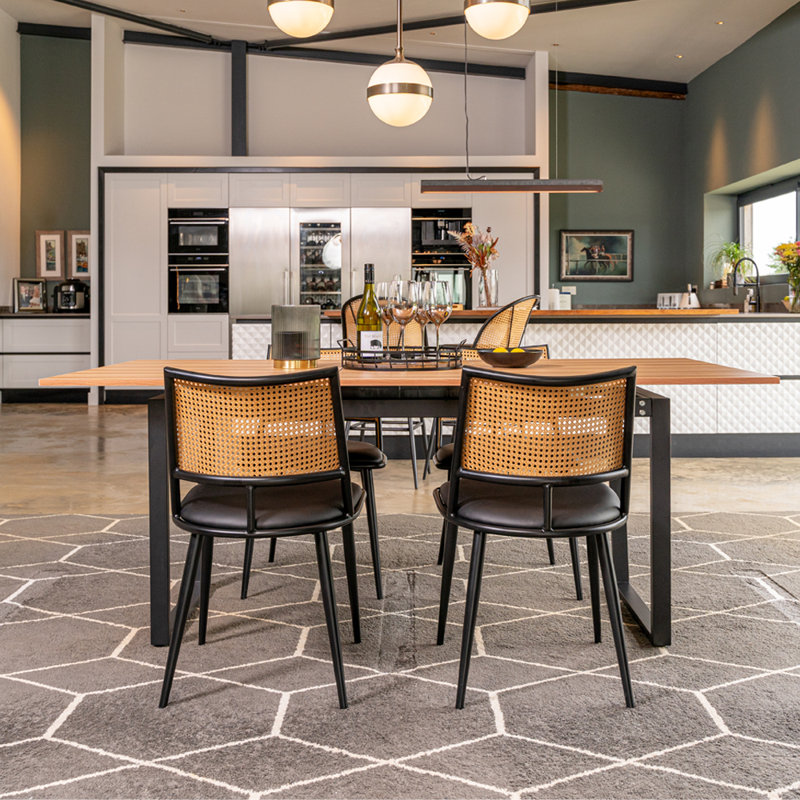 Aamira 4 - Person Dining Set, Black